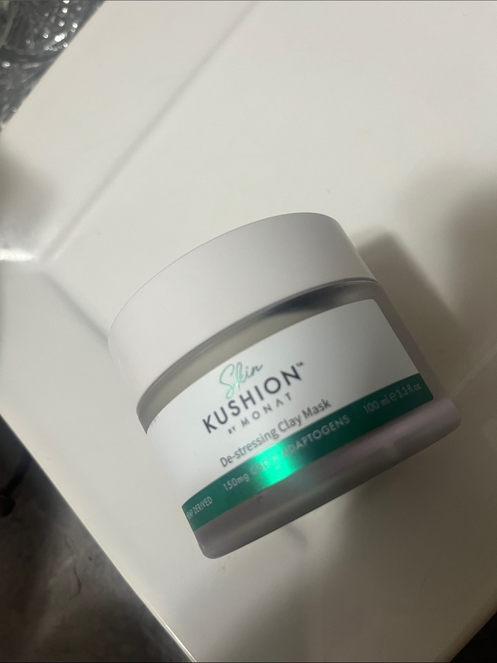 Skin KUSHION De-Stressing Clay Mask - White with Teal Accent